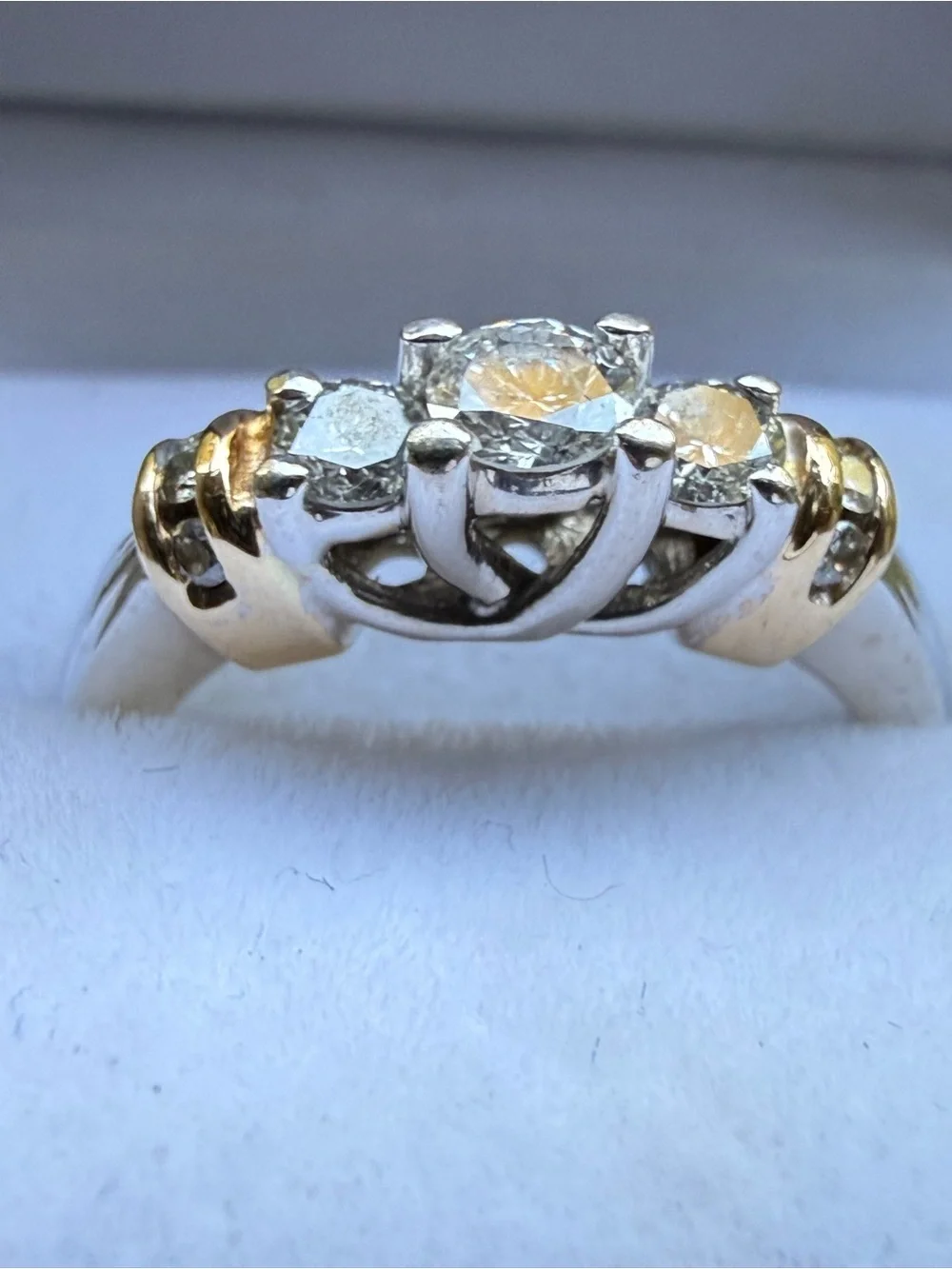 Stunning Vintage 14k Two-Tone Gold 1/2 CTW Natural Diamond Ring size 8.5
